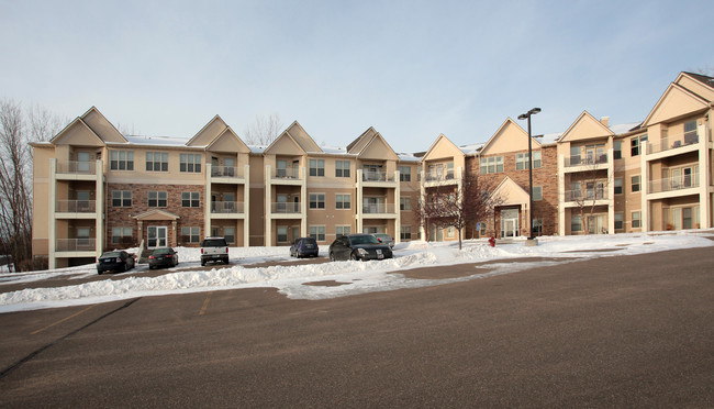 River Ridge Condos in Eagan, MN - Building Photo - Building Photo