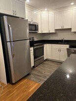 8 Riverside St in Watertown, MA - Building Photo