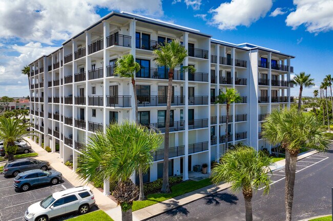 Summerwind in Cocoa Beach, FL - Building Photo - Building Photo