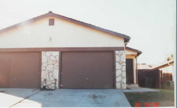 2210-2212 Leland Ct in Pittsburg, CA - Building Photo - Building Photo