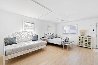 3716 Old Weaver Trail in Creedmoor, NC - Foto de edificio - Building Photo