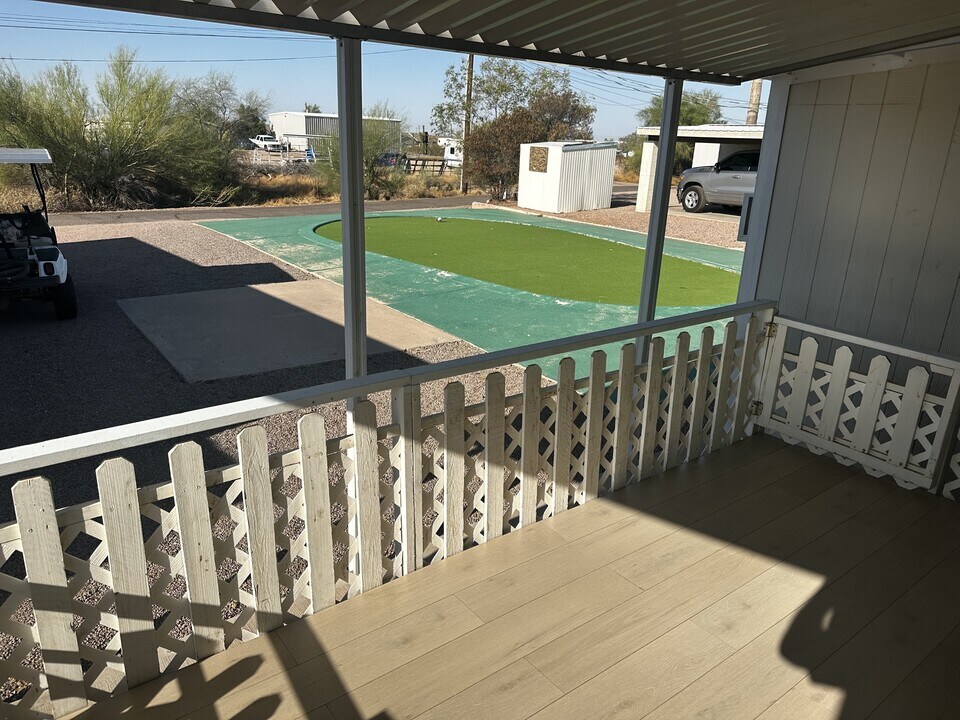 349 N Royal Palm Rd in Apache Junction, AZ - Building Photo