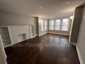 8137 S Evans Ave in Chicago, IL - Building Photo - Building Photo