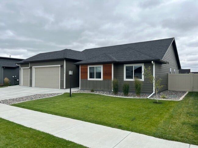 property at 1214 Daylight Ln