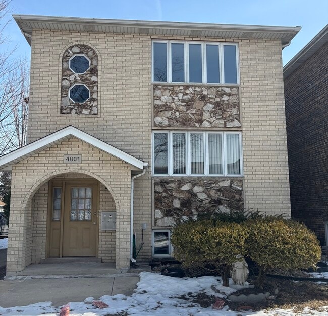 property at 4801 S Kolin Ave