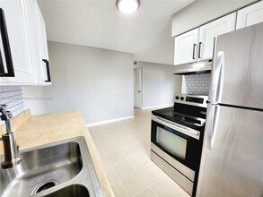 191 SW 15th St in Pompano Beach, FL - Building Photo - Building Photo
