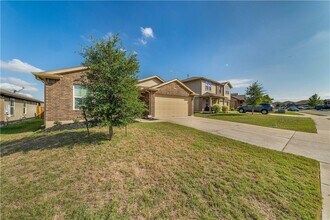 18008 Ryegate Dr in Manor, TX - Building Photo - Building Photo