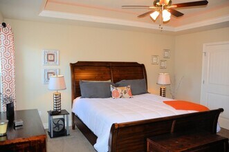 5711 Camden Cir in Columbia, MO - Building Photo - Building Photo