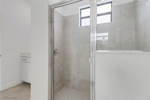 19600 Hinkley Dr in Estero, FL - Building Photo