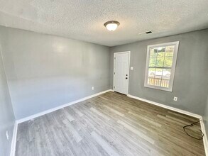 1294 N McNeil St in Memphis, TN - Building Photo - Building Photo