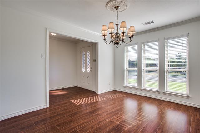 10511 Ravenscroft Dr in Dallas, TX - Building Photo - Building Photo