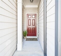 158 Townview Dr in Woodstock, GA - Building Photo - Building Photo