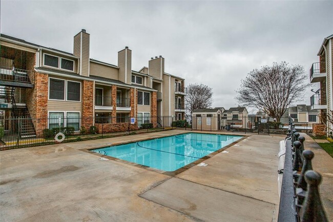 1513 E Interstate 30-Unit -129 in Garland, TX - Building Photo - Building Photo