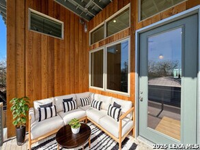 1107 S Cherry St in San Antonio, TX - Building Photo - Building Photo