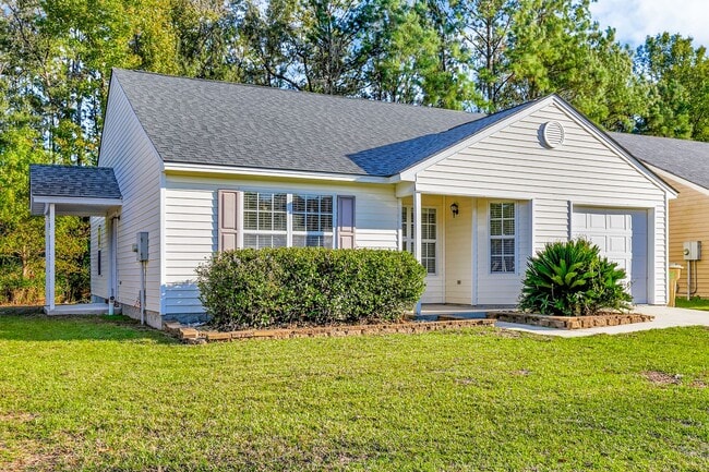 525 Rushing St in Richmond Hill, GA - Building Photo - Building Photo