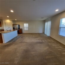 9282 Keystone Ridge Ave in Las Vegas, NV - Building Photo - Building Photo