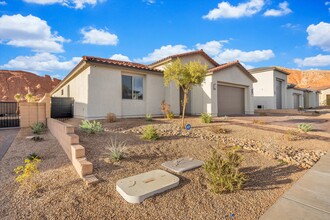 647 Quarry Pass in Mesquite, NV - Building Photo - Building Photo