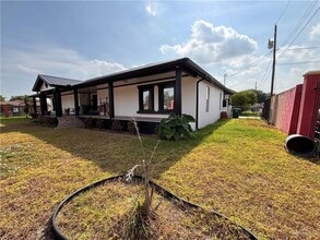11 N La Homa Rd in Palmview, TX - Building Photo - Building Photo