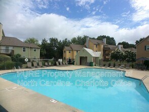 3302 Selwyn Farms Ln in Charlotte, NC - Building Photo - Building Photo