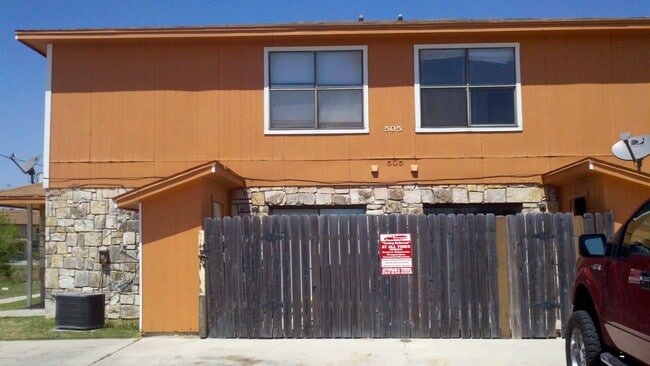 property at 505 Longhorn Cir