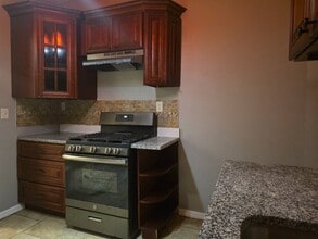 349 Lyons Ave in Newark, NJ - Building Photo - Building Photo