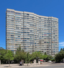 Rodeo Walk in Toronto, ON - Building Photo - Building Photo