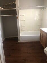 204 Austin St in Levelland, TX - Building Photo - Building Photo