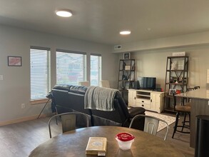 280 E Lorene St in Rexburg, ID - Building Photo - Building Photo