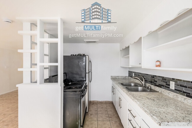 1402 W Mercer Ln in Phoenix, AZ - Building Photo - Building Photo