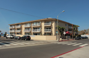 1930 Ocean Way Apartments