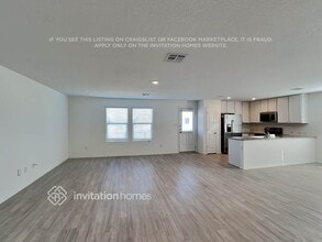 135 Pasadena Pl in New Braunfels, TX - Foto de edificio - Building Photo