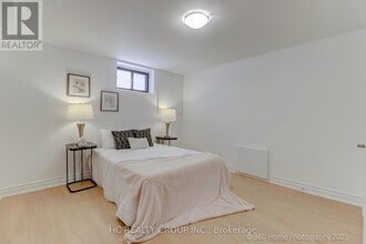 597 Conacher Dr in Toronto, ON - Building Photo - Building Photo