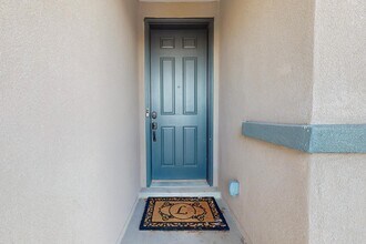 8812 Jet Stream Rd NW in Albuquerque, NM - Building Photo - Building Photo