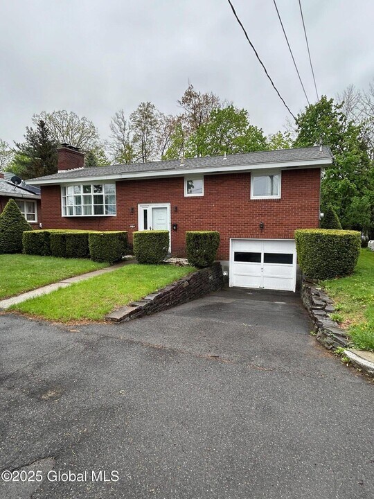118 Kenosha St in Albany, NY - Building Photo