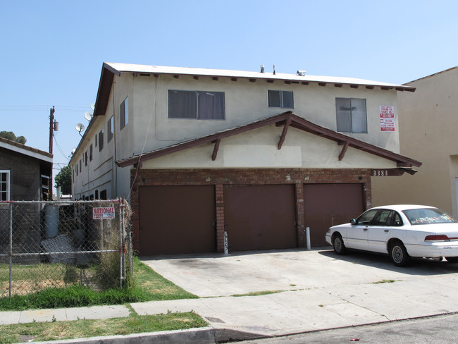 3383 Los Flores Blvd in Lynwood, CA - Building Photo - Building Photo