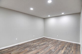 1204 S Main St in West Milton, OH - Building Photo - Building Photo