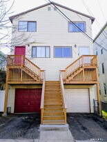 1380 Kossuth St in Bridgeport, CT - Building Photo