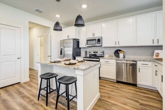 Canvas at Willow Park in Willow Park, TX - Building Photo - Building Photo