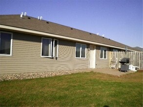 626 W 8th St in New Richmond, WI - Building Photo - Building Photo