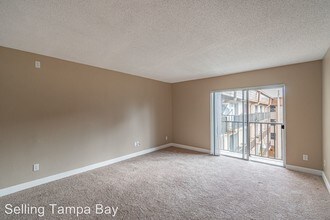 5820 N Church Ave-Unit -#461 in Tampa, FL - Building Photo - Building Photo