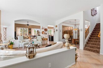 5643 Willowmere Ln in San Diego, CA - Foto de edificio - Building Photo