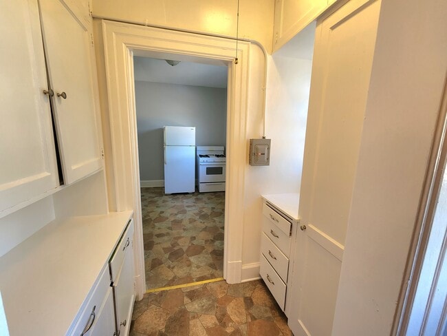 327 6th Ave SE in Minneapolis, MN - Building Photo - Building Photo