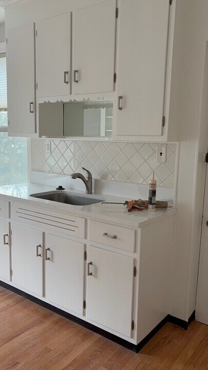 72 Surrey St in Boston, MA - Building Photo