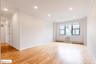 113 Union St, Unit 3A in Brooklyn, NY - Building Photo