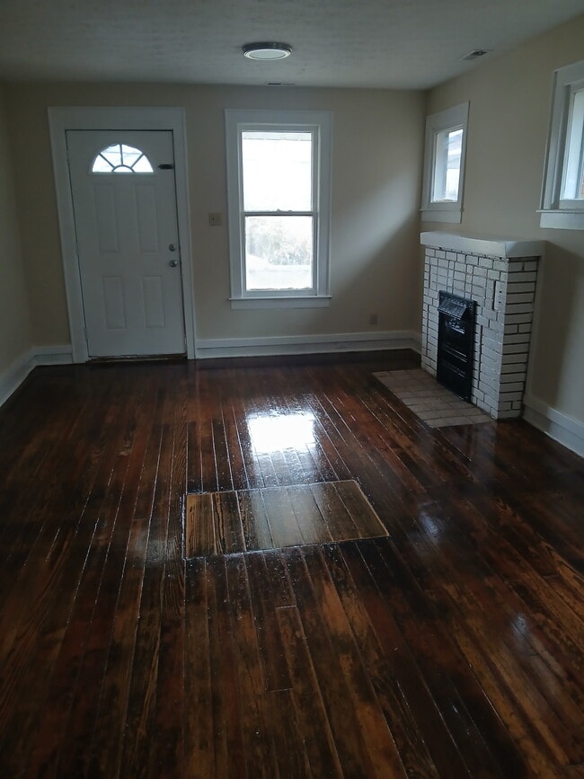 property at 2812 Overlook Dr