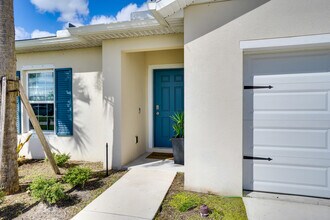 712 Pomegranate Pl in Fort Pierce, FL - Building Photo - Building Photo