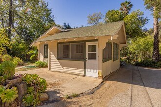 2880 Ladera Rd in Ojai, CA - Building Photo - Building Photo