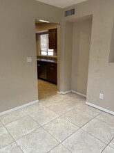 3301 E Kelton Ln in Phoenix, AZ - Building Photo - Building Photo