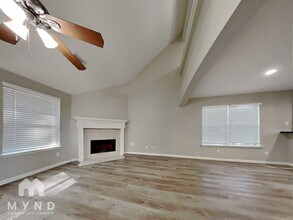 7606 Bronze Trail Dr in Humble, TX - Foto de edificio - Building Photo