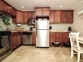 206 Bunker Hill St in Boston, MA - Building Photo - Building Photo